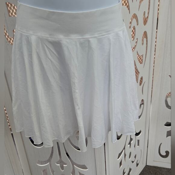 OQQ Dresses & Skirts - OQQ White Tennis Skort XL High Waist Athletic Golf Pickleball Stretch NWOT